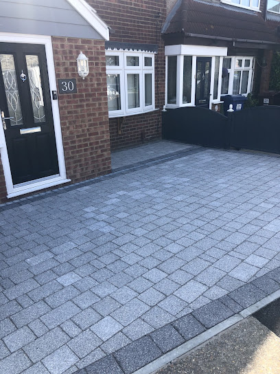 E Reynolds Fencing