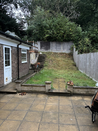 E Reynolds Fencing E Reynolds Fencing