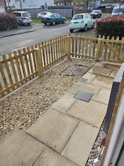 E Reynolds Fencing E Reynolds Fencing