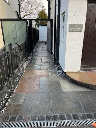 E Reynolds Fencing