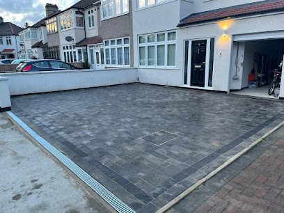 E Reynolds Fencing