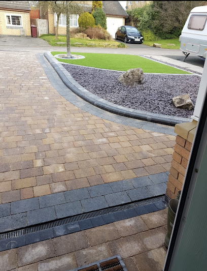 E Reynolds Fencing