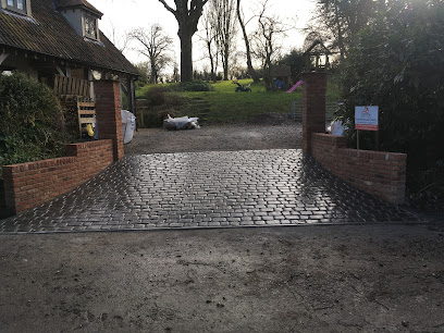 E Reynolds Fencing E Reynolds Fencing