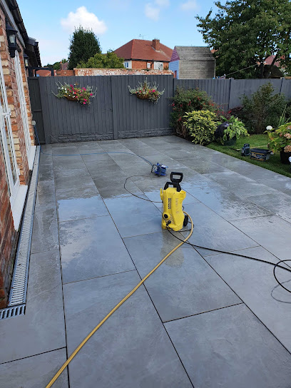 E Reynolds Fencing