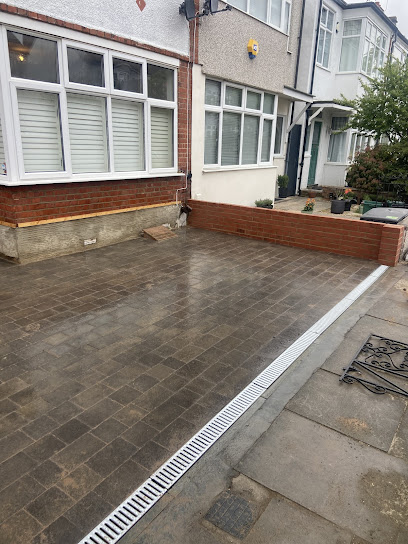 E Reynolds Fencing E Reynolds Fencing
