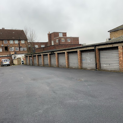 E Reynolds Fencing