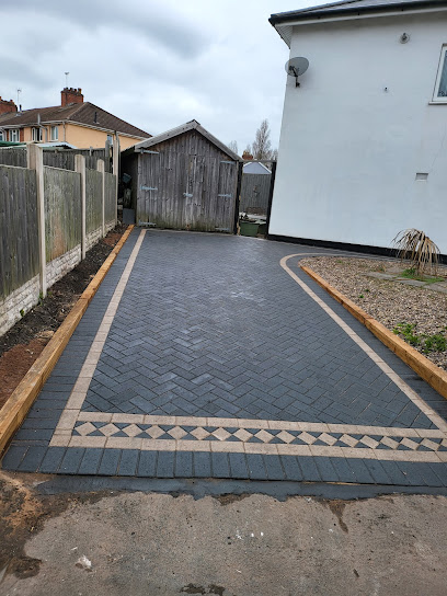 E Reynolds Fencing